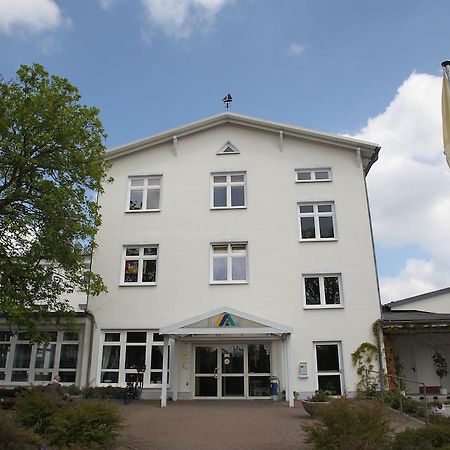 DJH Jugendherberge Ostseebad Binz Exterior foto