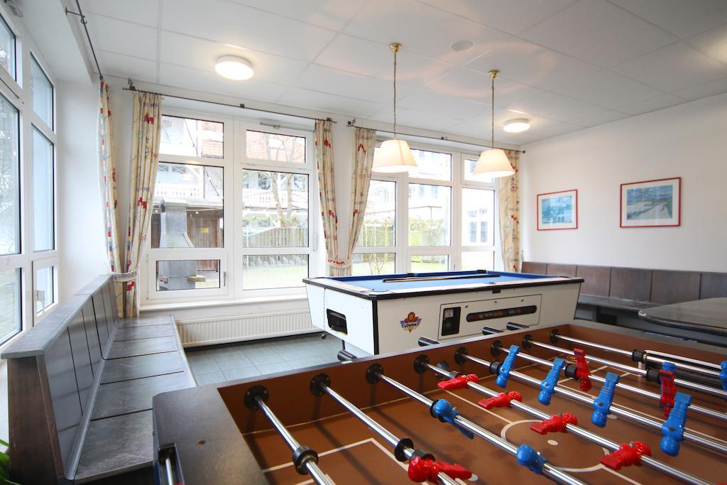 DJH Jugendherberge Ostseebad Binz Exterior foto